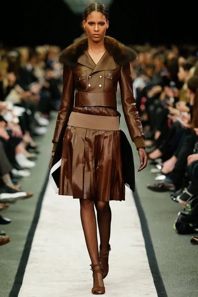 Look 23